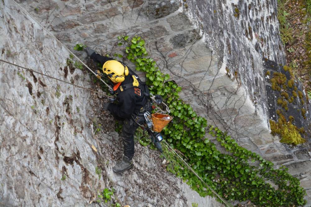 Travaux acrobatiques près de Limousin